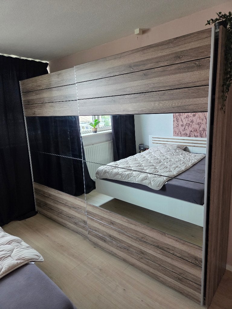 SPOED: Nieuwe Meubella Gina Kledingkast (270 cm), Huis en Inrichting, Kasten | Kledingkasten, Ophalen, 200 cm of meer, Met plank(en)