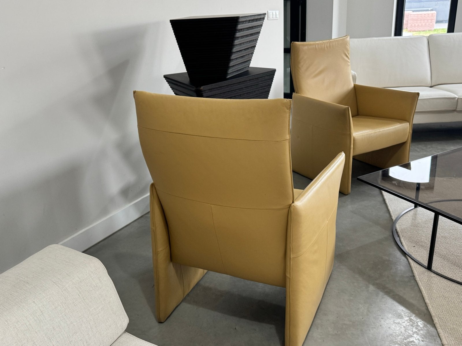 Leren Designfauteuil | Boterzacht Zachtgeel Leer | Als Nieuw, Minder dan 75 cm, Design, Leer, Ophalen of Verzenden