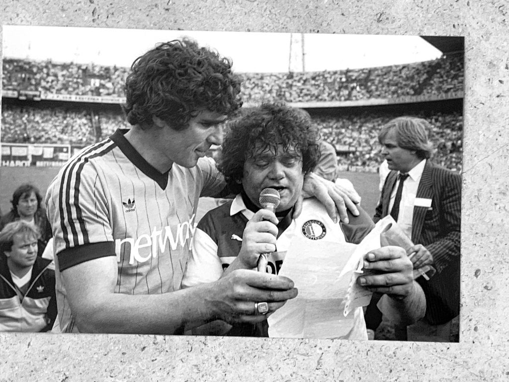 Org. z/w foto 30x20 cm Andre Hazes in F'noord shirt 04-06-83, Verzenden, Nieuw, Foto of Kaart
