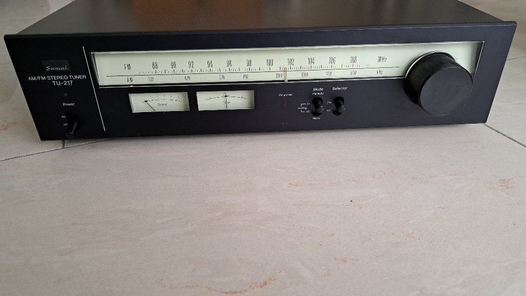 Sansui TU-217 zo goed als nieuw met boekje, Ophalen of Verzenden, Zo goed als nieuw