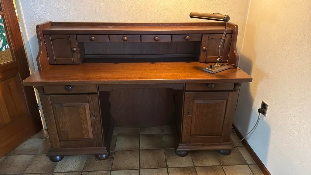Klassiek Eiken Bureau, Ophalen, Gebruikt