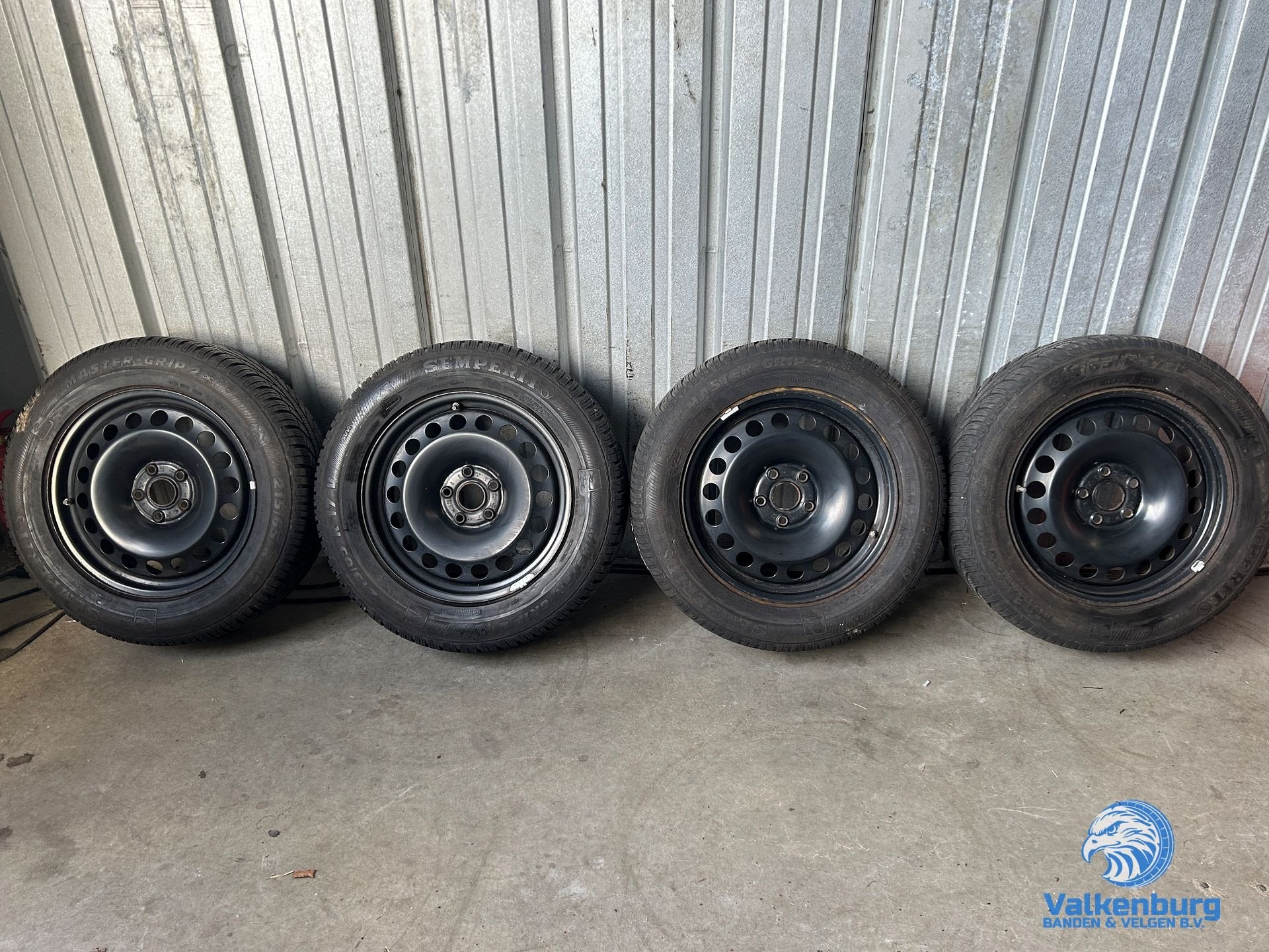 7-8mm! Originele VW Tiguan Audi Q3 Seat Tarraco Skoda Kodiaq, -, -, Banden en Velgen, 17 inch