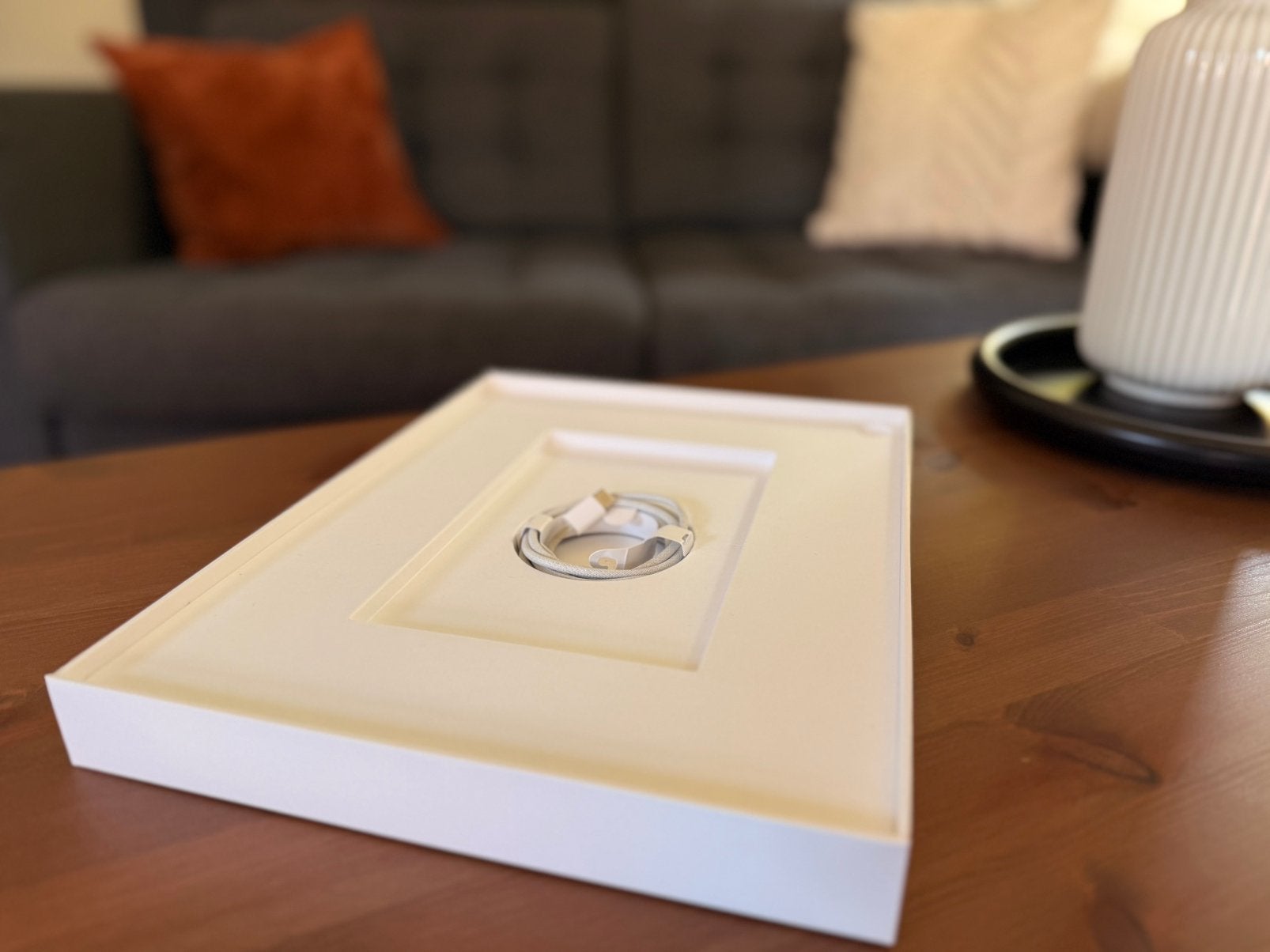 Foto 9 van Apple Ipad Air (2025) 13-inch (M3) WI-FI 128 GB + Folio