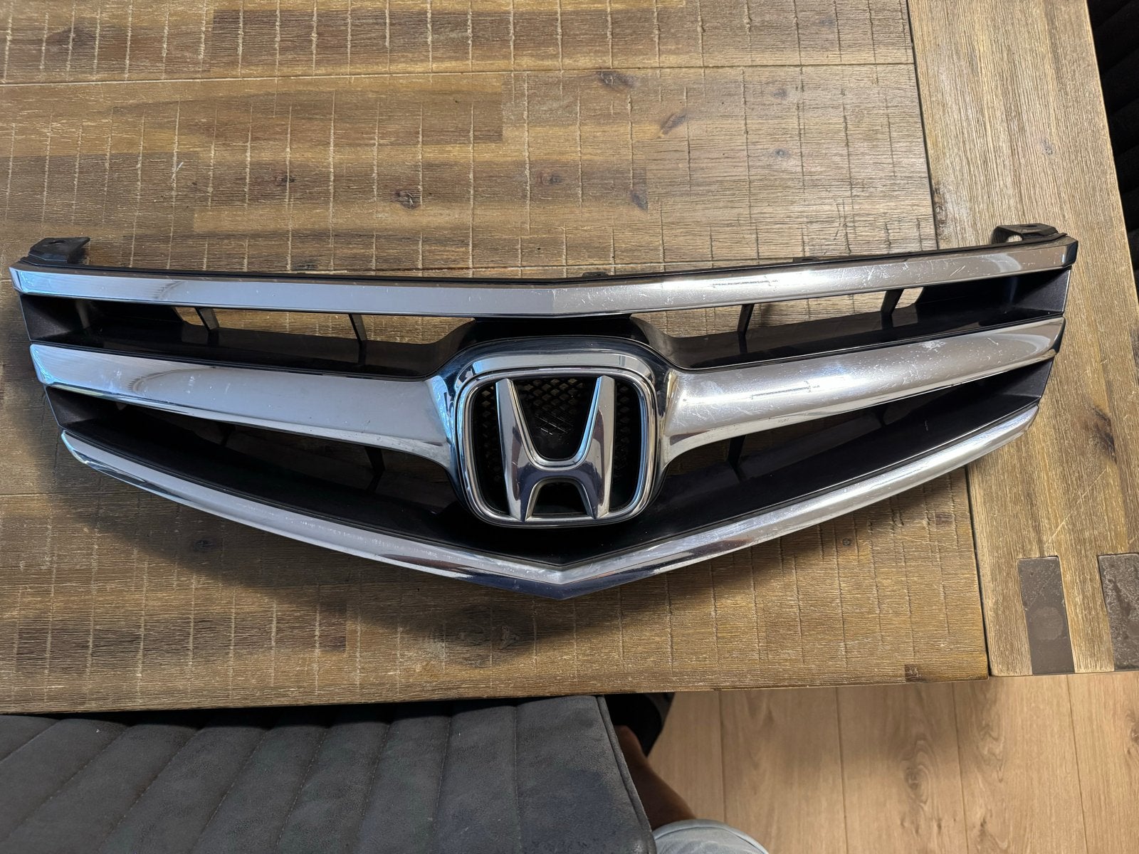 Honda Accord Grill 2005-2007, Auto-onderdelen, Carrosserie en Plaatwerk, Honda, Gebruikt, Voor, Ophalen of Verzenden