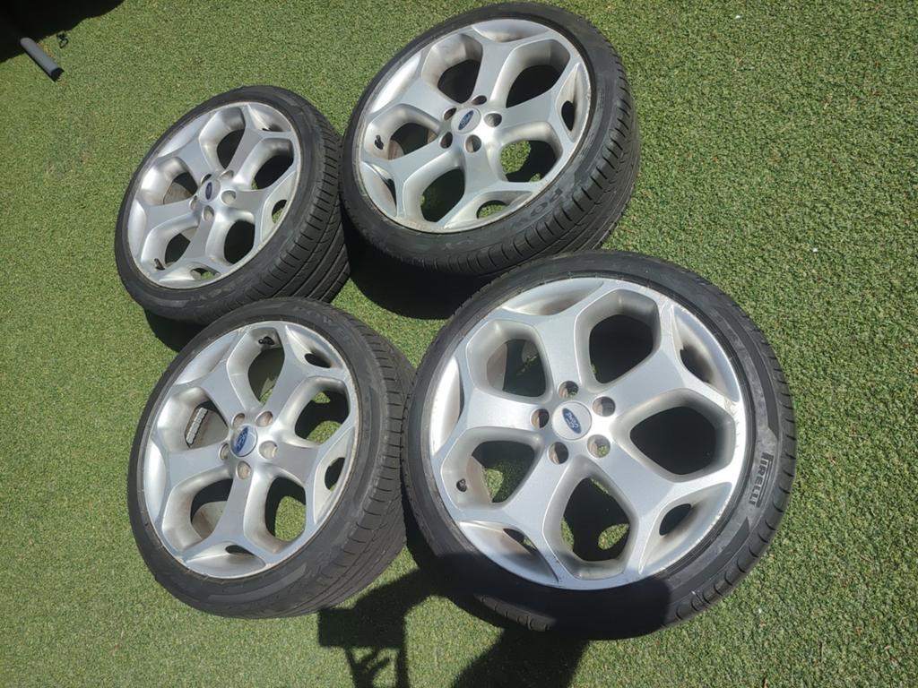 Originele Ford Focus ST Velgen  met nieuwe zomerbanden, Ophalen, 18 inch, Gebruikt, Banden en Velgen