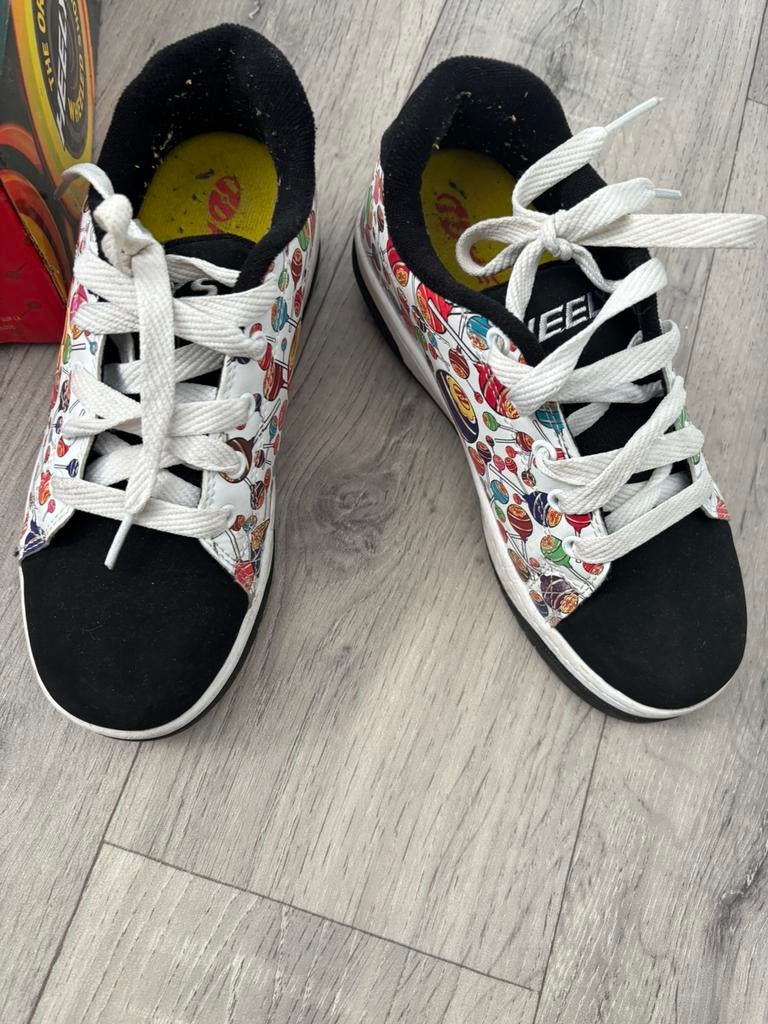 Heelys Chupa Chups maat 35 als nieuw, Kinderen en Baby's, Speelgoed | Buiten | Rolschaatsen, Ophalen of Verzenden, Zo goed als nieuw