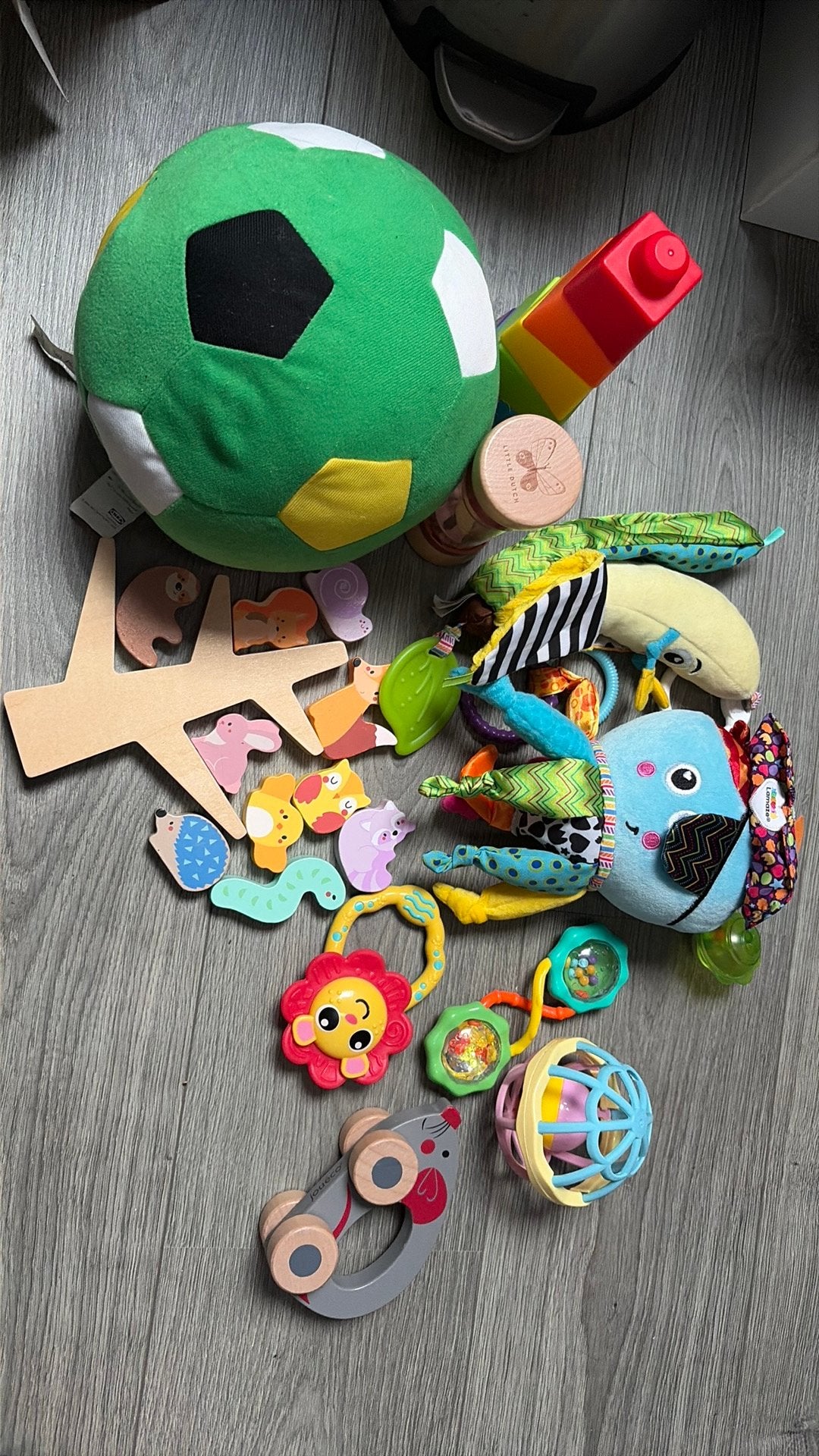 Speelgoed pakket baby, Kinderen en Baby's, Speelgoed | Babyspeelgoed, Ophalen, Zo goed als nieuw, Rammelaar, Met wieltjes