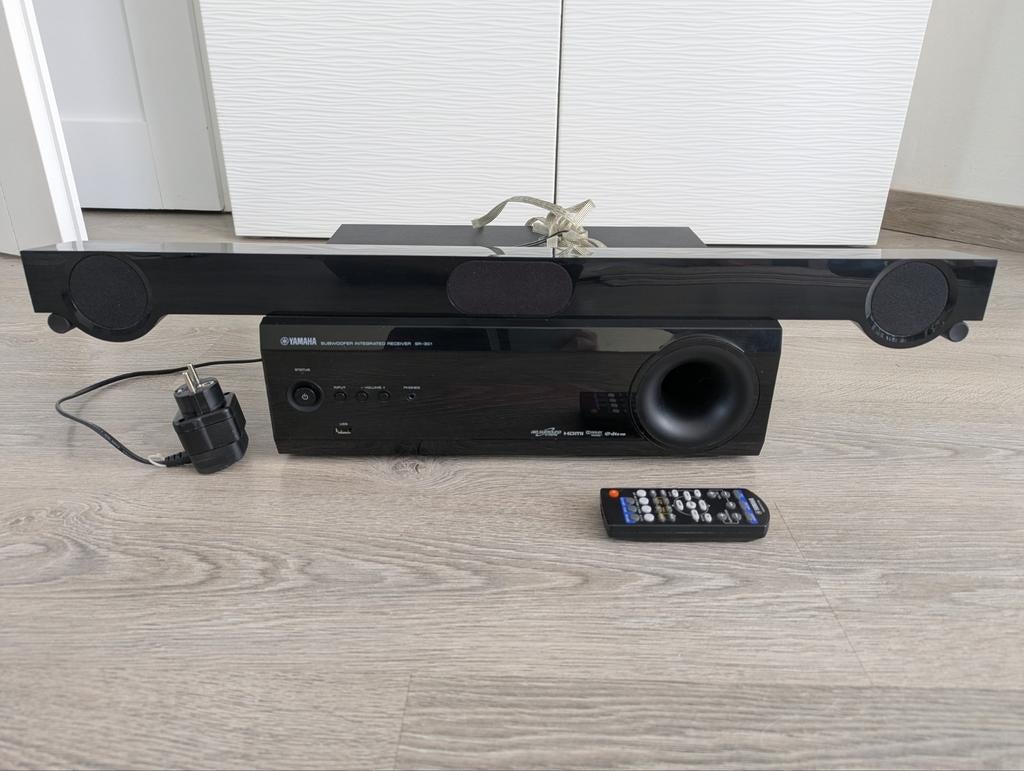 Yamaha SR-301 Soundbar met Subwoofer en Receiver, Ophalen, Met externe subwoofer, Gebruikt