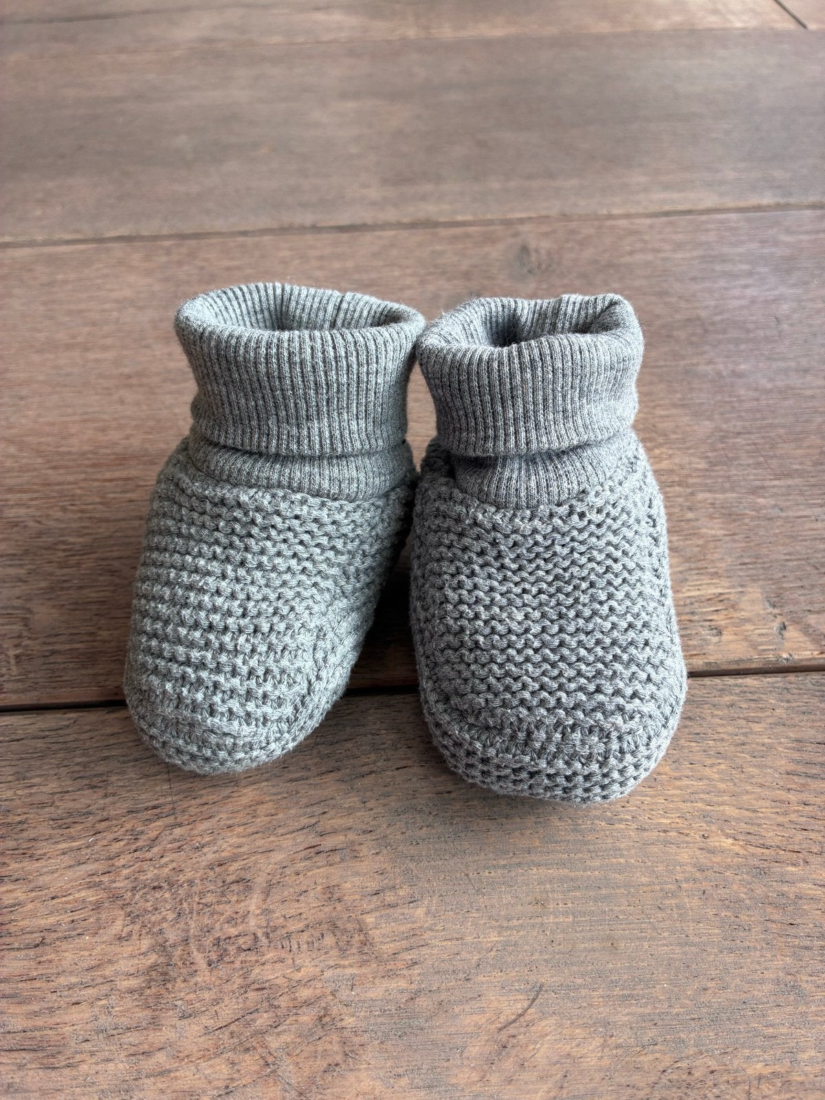 Gebreide slofjes newborn (nieuw), Ophalen of Verzenden, Nieuw, Jongetje of Meisje, Slofjes