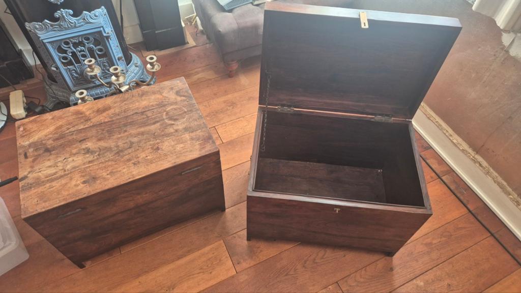 Set van 2 massief houten kisten/opbergboxen, Ophalen, Gebruikt, Minder dan 50 cm, Minder dan 50 cm