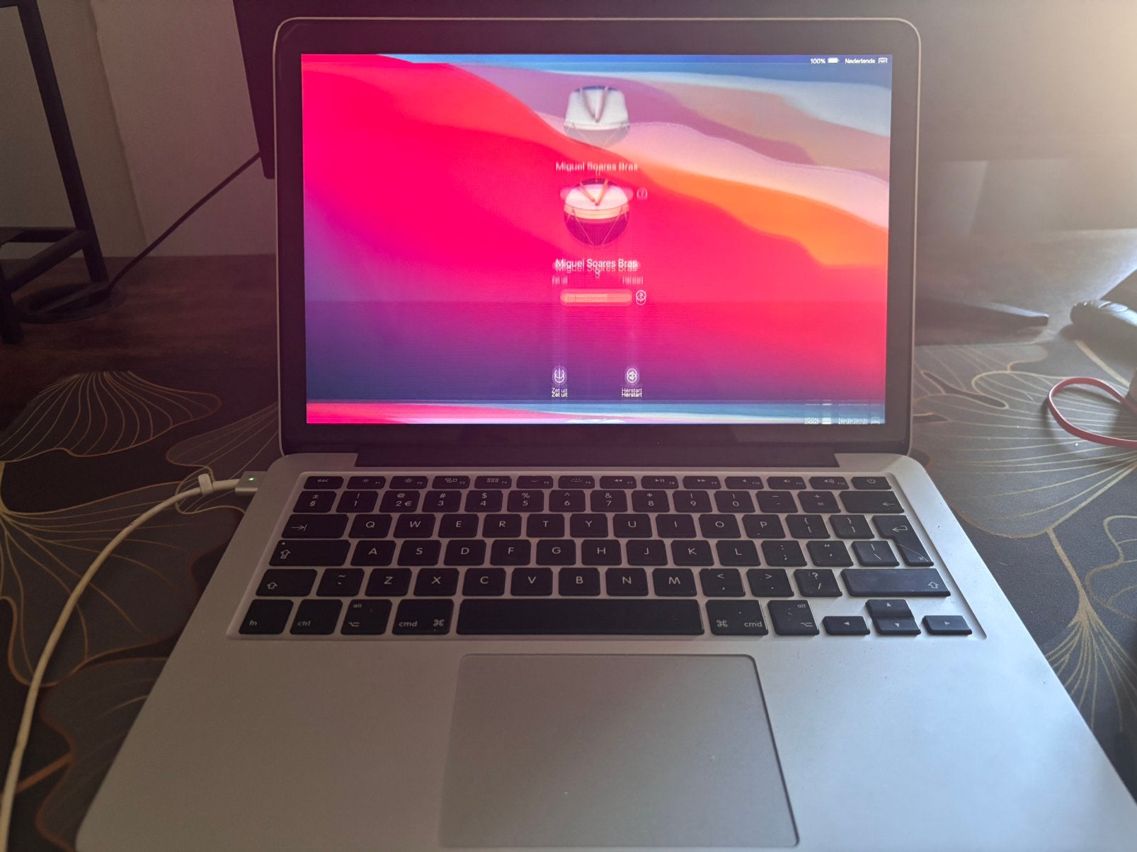Macbook pro 2015 (scherm stuk), 2 tot 3 Ghz, 13 inch, Zo goed als nieuw, Ophalen