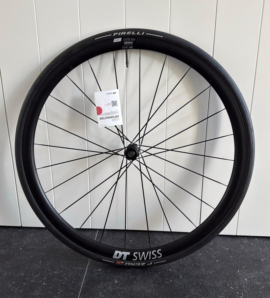 NiEUWE DT SWISS AR1600 SPLINE 30 DISC RACE VOORWIEL, Wiel, Nieuw, Ophalen of Verzenden, Racefiets