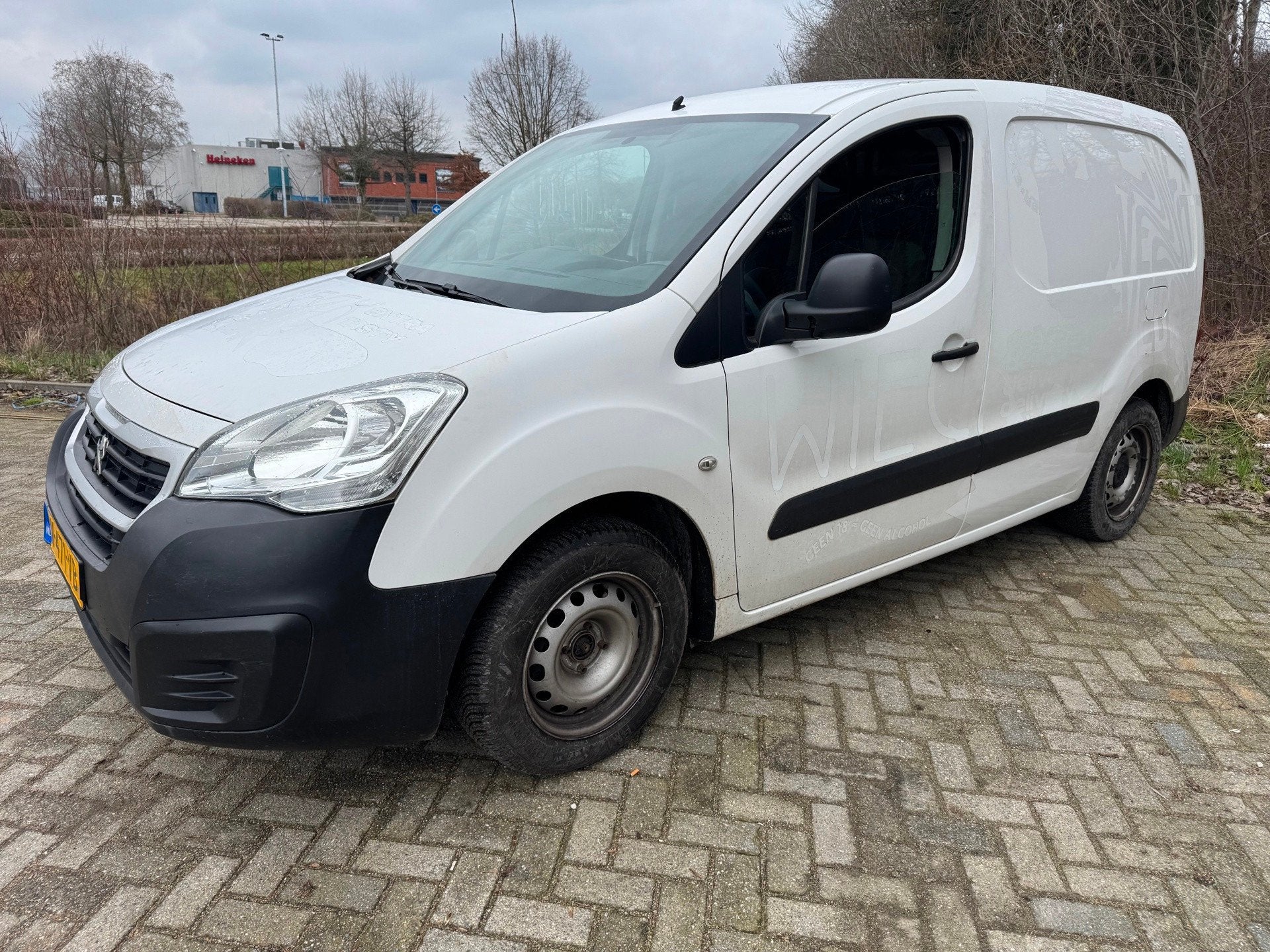 Peugeot Partner 120 1.6 BlueHDi 75 L1 Premium Airco, Auto's, Voorwielaandrijving, Stof, Gebruikt, 4 cilinders