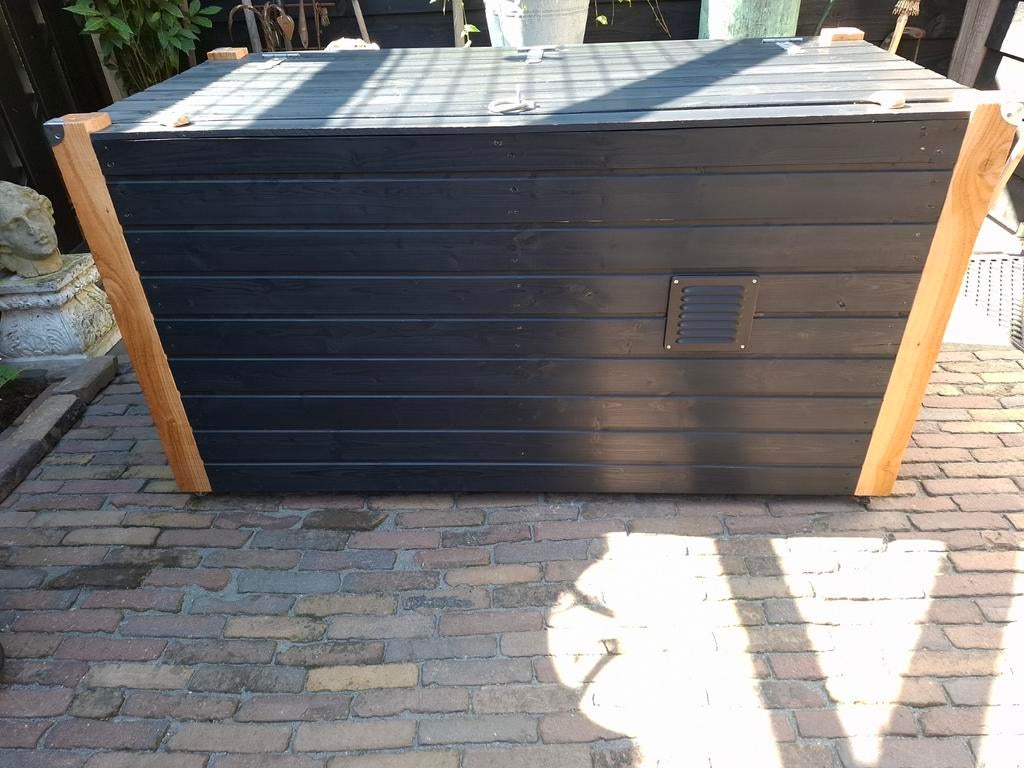 Opbergkist met gasveren deksel., Ophalen, Zo goed als nieuw, Hout, Overige typen