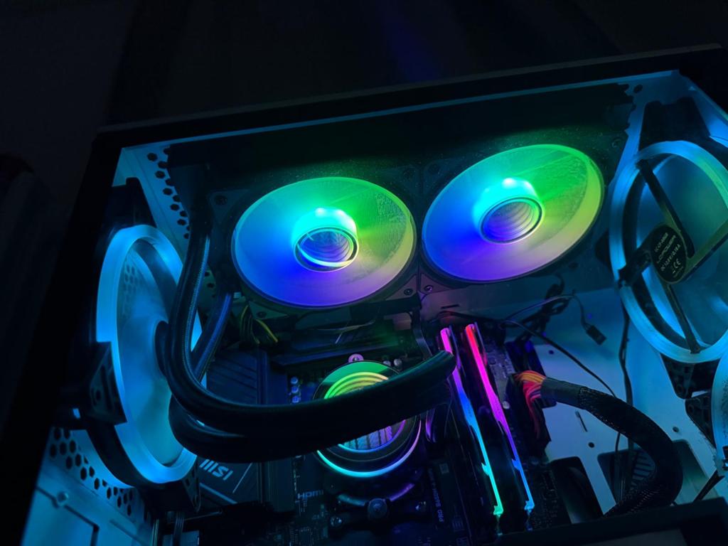 Krachtige Gaming PC met RGB Verlichting, Computers en Software, Computerkoelers, Zo goed als nieuw, Luchtkoeling, Ophalen of Verzenden