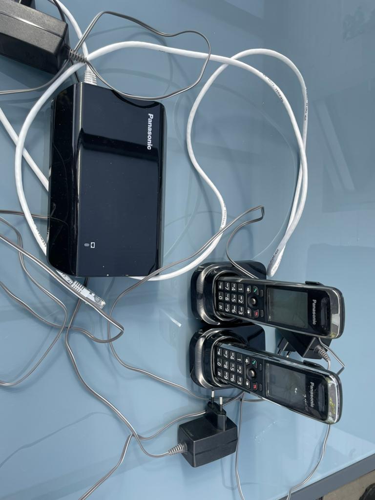Panasonic KX-TGP500 DECT telefoon met 2 handsets, Telecommunicatie, Vaste telefoons | Handsets en Draadloos, Ophalen of Verzenden