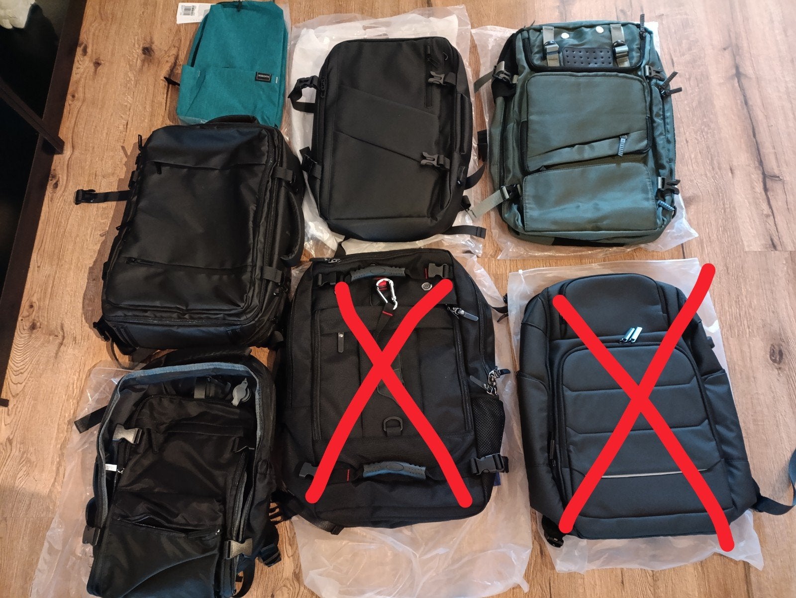 Diverse nieuwe stevige laptoptassen /rugtassen veel vakken, Computers en Software, Ophalen of Verzenden, 17 inch of meer, Nieuw