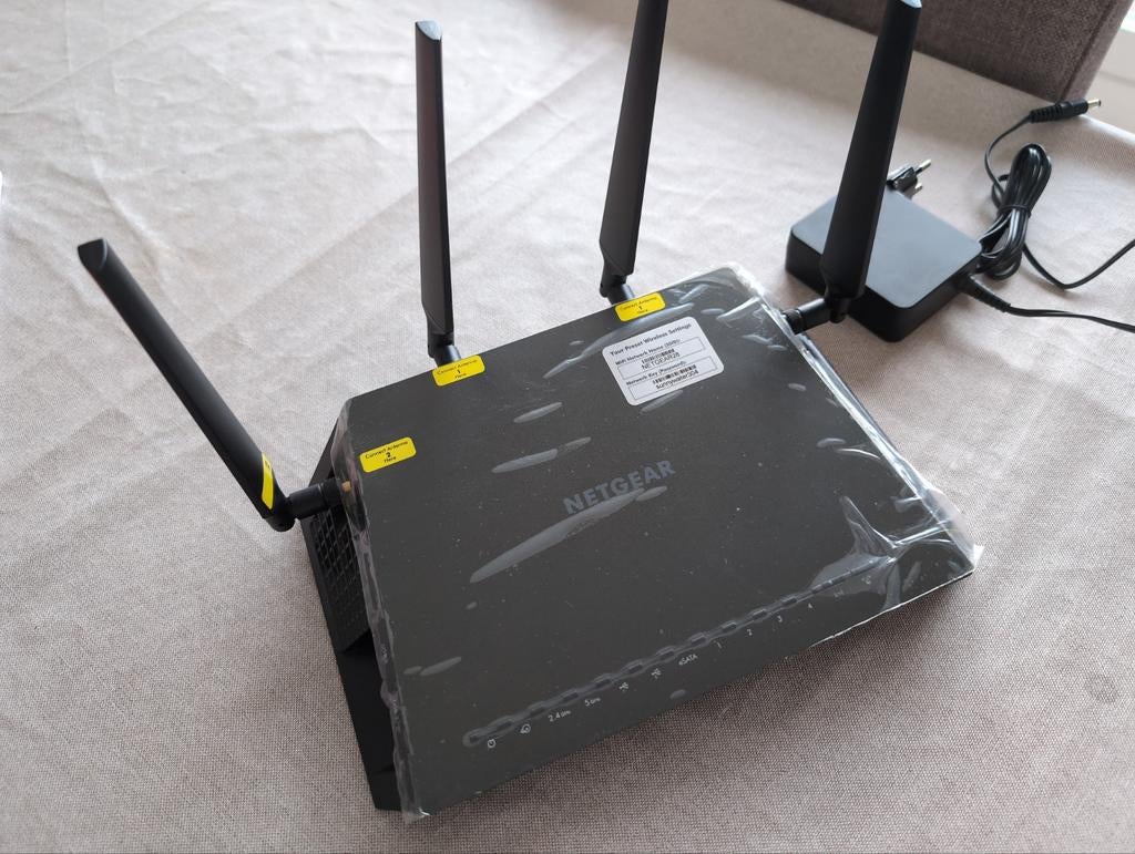 Netgear Nighthawk X4 R7500v2 AC2350 Smart WiFi Router, Computers en Software, Routers en Modems, Ophalen of Verzenden