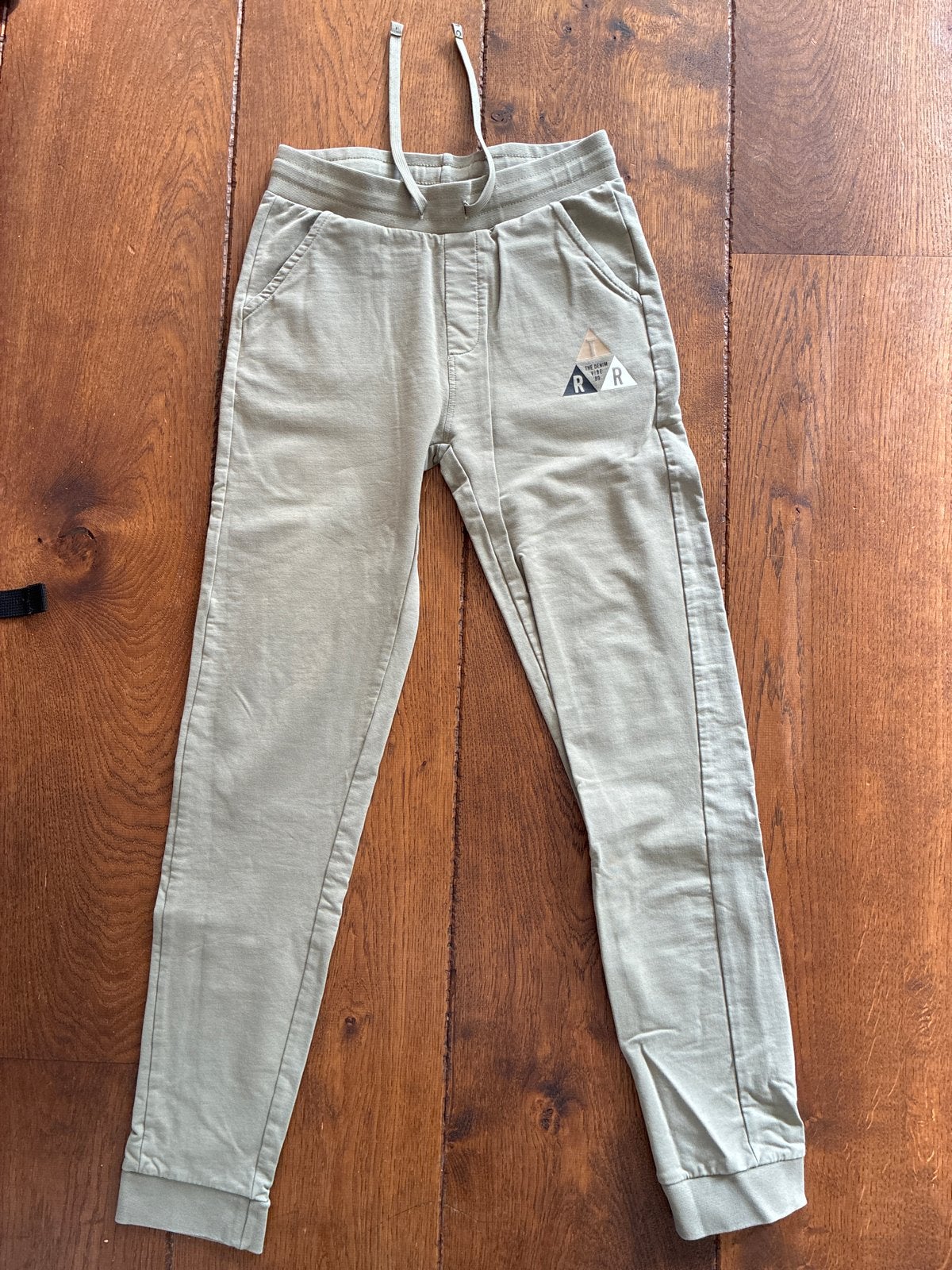 Retour joggingbroek groengrijs maat 164, Ophalen of Verzenden, Zo goed als nieuw, Jongen, Broek