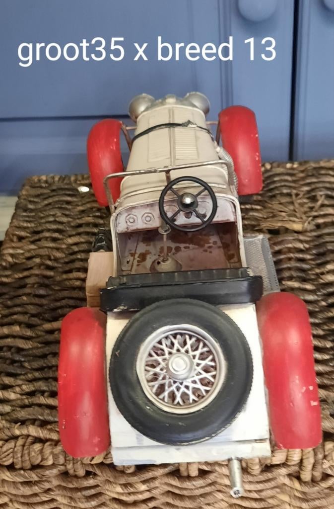 Leuke oude metalen auto - decoratie, Antiek en Kunst, Ophalen