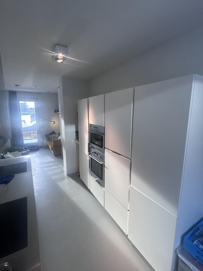 Moderne greeploze eilandkeuken – mat wit GEDEMONTEERD, Wit, Overige typen, Ophalen of Verzenden, Zo goed als nieuw