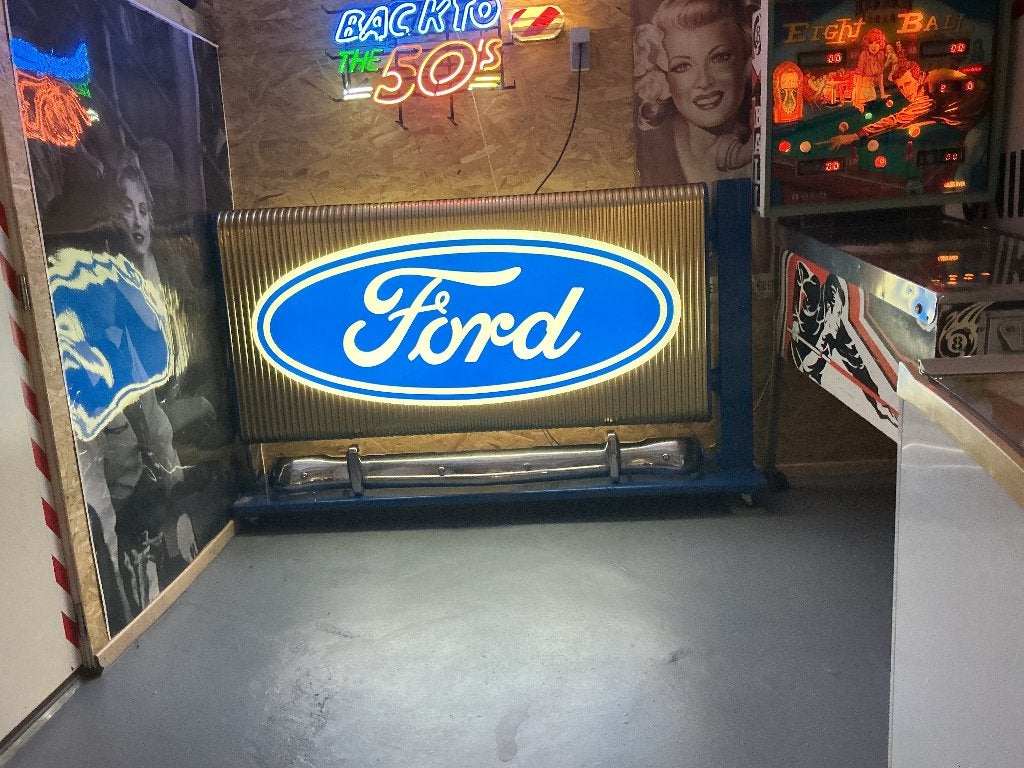 Mancave Ford verlichting, Verzamelen, Ophalen, Zo goed als nieuw, Lichtbak of (neon) lamp