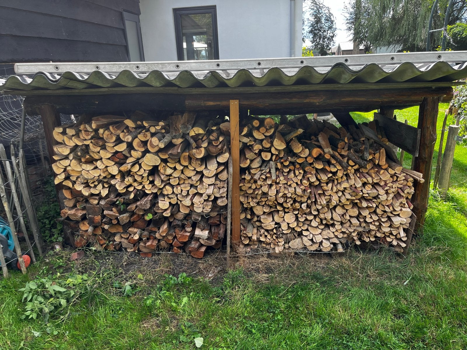 Gekloofd en gedroogd brandhout -  ca. 3 m³, Tuin en Terras, Minder dan 3 m³, Ophalen, Overige houtsoorten, Blokken