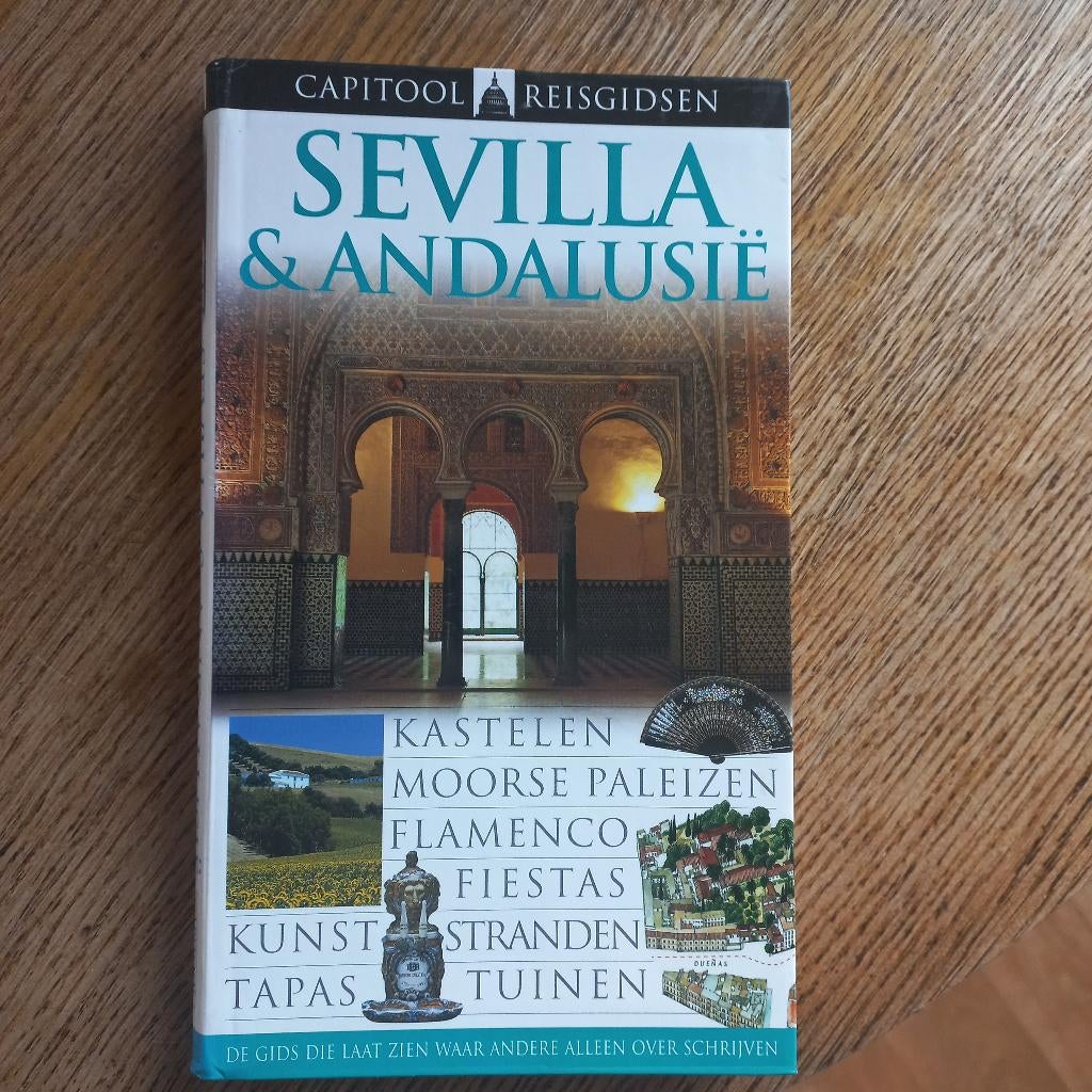 Capitool reisgids Sevilla & Andalusië, Boeken, Reisgidsen, Capitool, Europa, Ophalen of Verzenden, Zo goed als nieuw