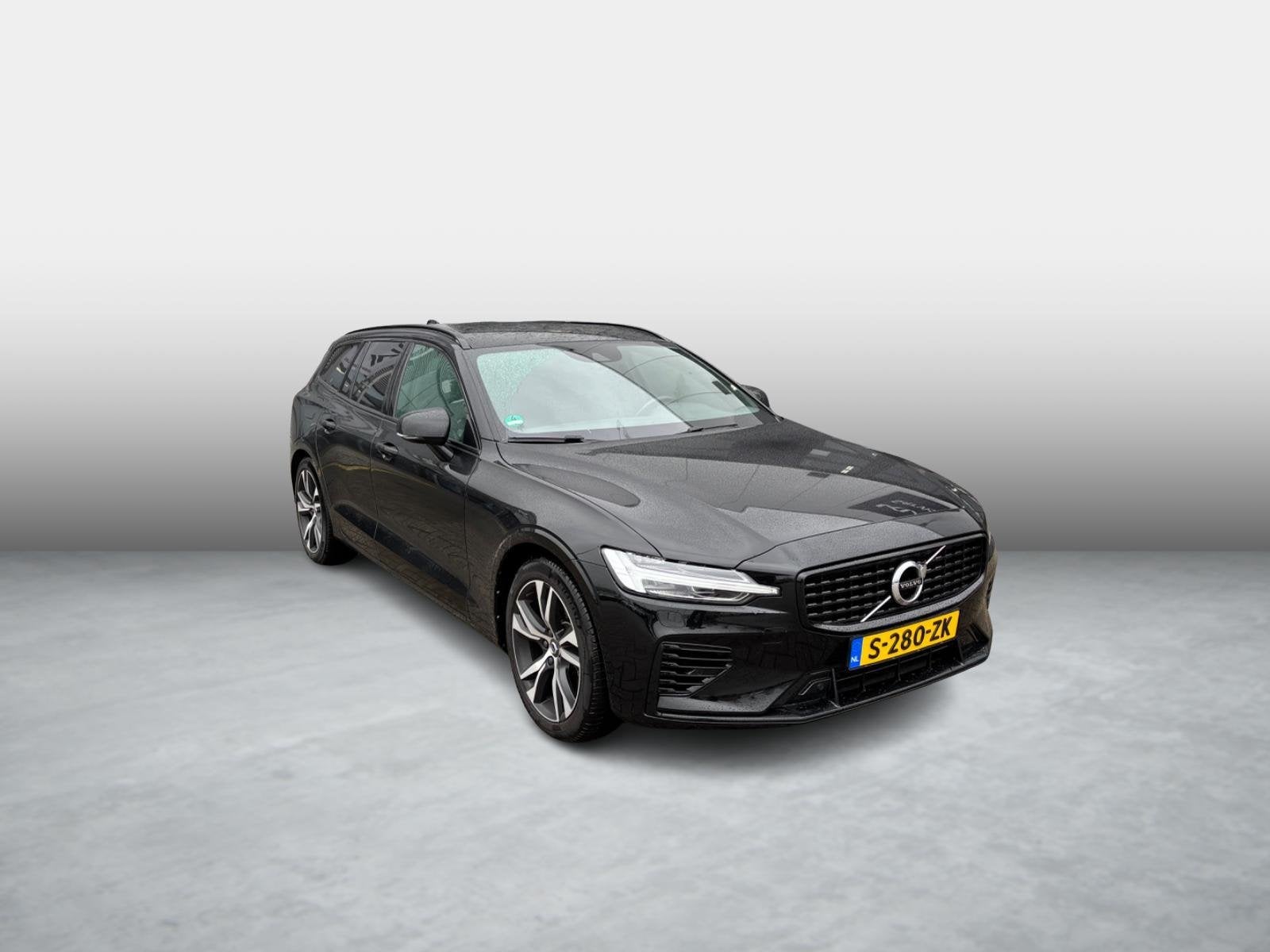 Volvo V60 2.0 T6 Recharge AWD R-Design Trekhaak, Leder, Stoe, Auto's, Gebruikt, 4 cilinders, Leder en Stof, Plug-in hybride