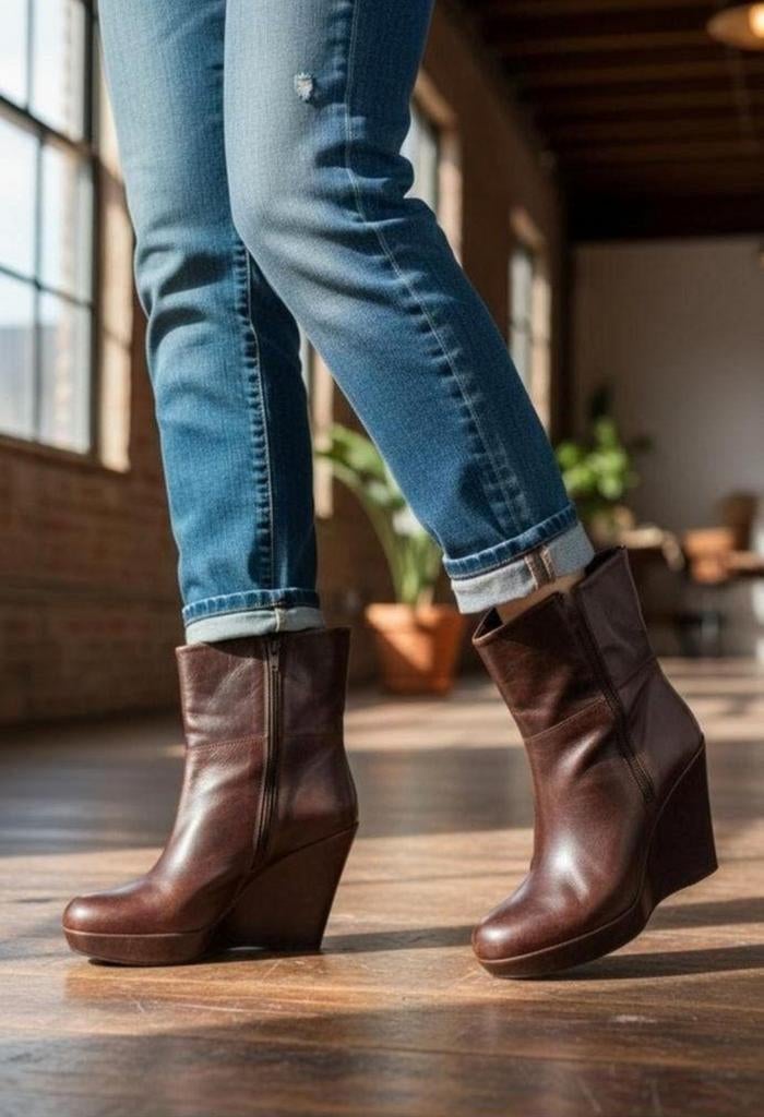 STUART WEITZMAN Bruine Enkellaarsjes - Maat 37✨️✨️, Kleding | Dames, Schoenen, Bruin, Stuart Weitzman, Lage of Enkellaarzen, Ophalen of Verzenden