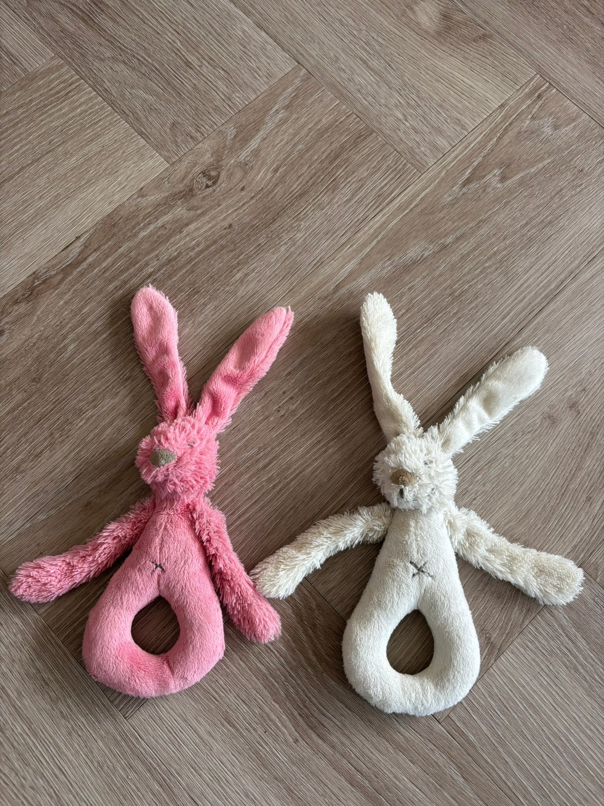 2 Happy Horse rammelaars, Kinderen en Baby's, Speelgoed | Knuffels en Pluche, Ophalen, Overige karakters, Happy Horse, Konijn