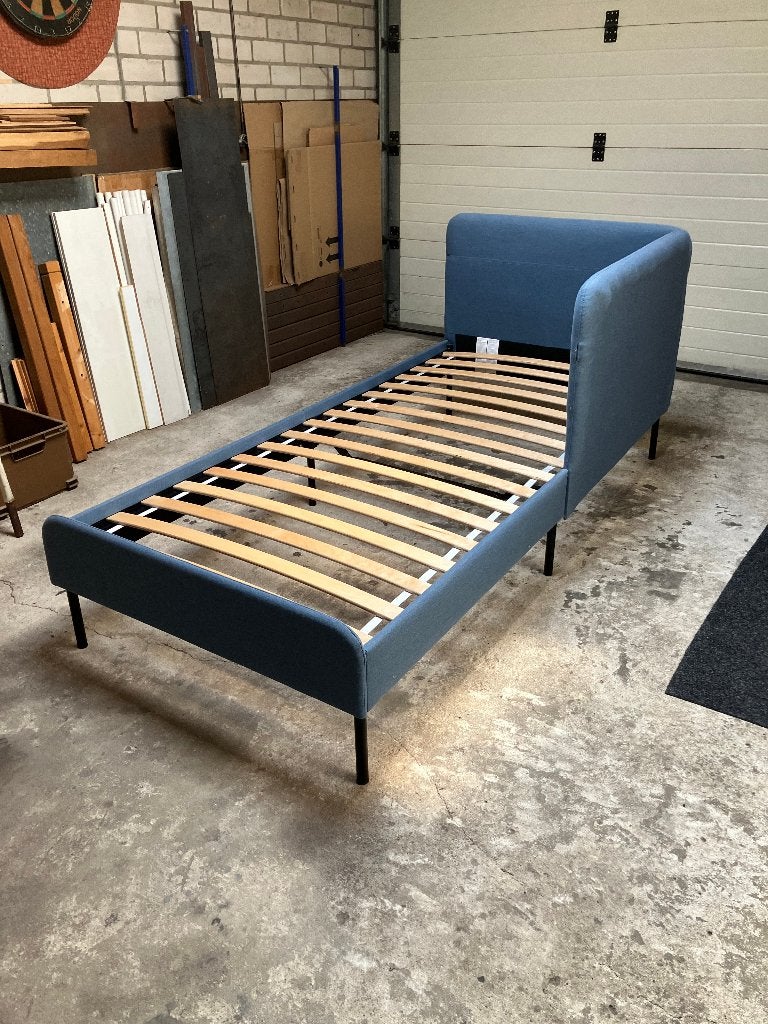 jongens bed, Ophalen, 85 tot 100 cm, Zo goed als nieuw, Lattenbodem