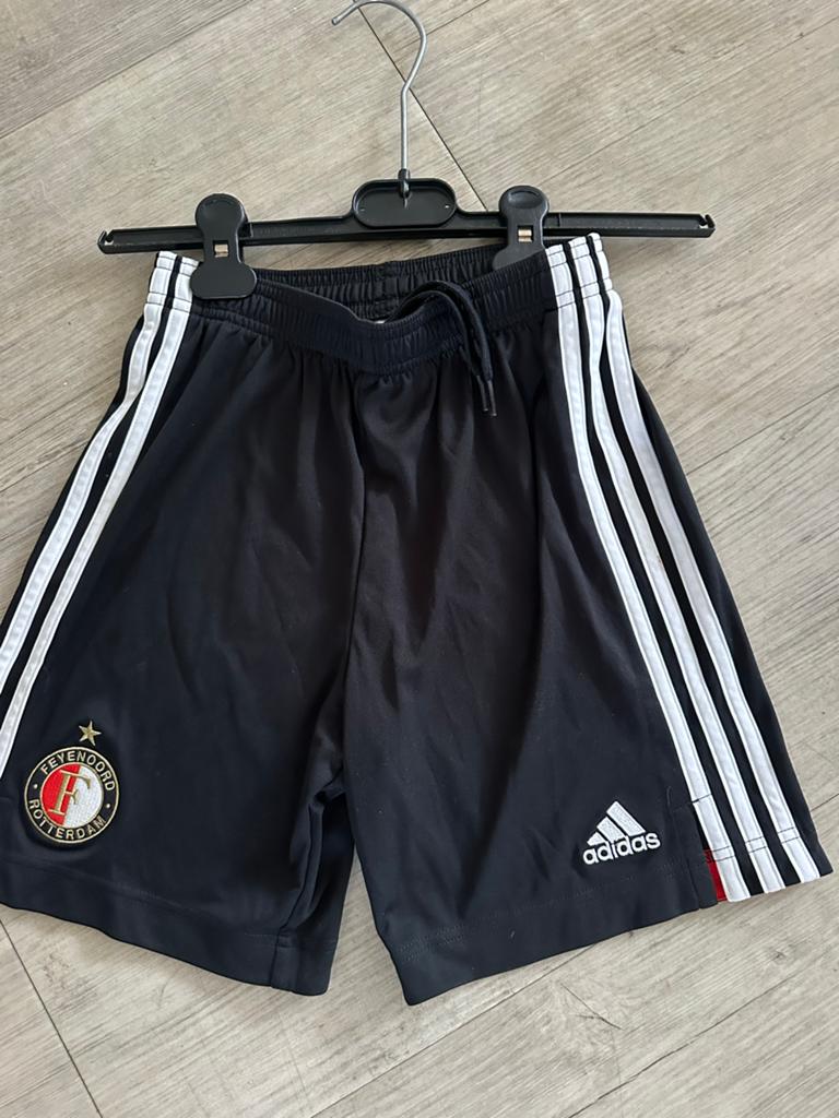 Adidas Feyenoord broekje mt 146/152, Ophalen of Verzenden, Zo goed als nieuw