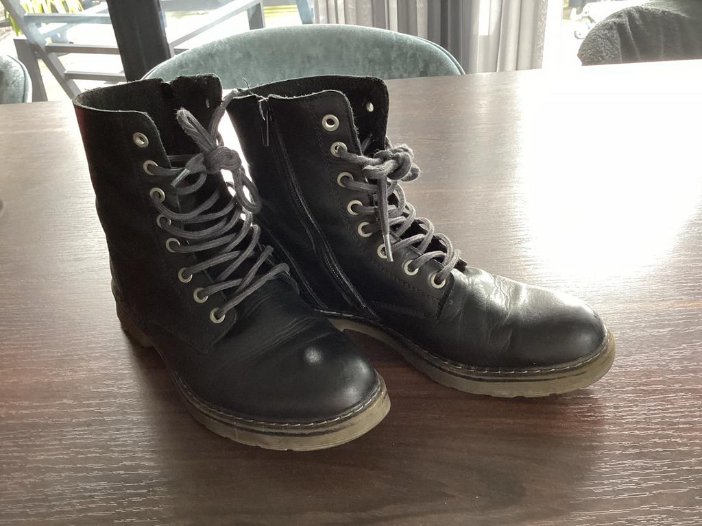 Bullboxer zwarte dames veterboots - Maat 39, Zwart, Lage of Enkellaarzen, Ophalen of Verzenden, Gedragen