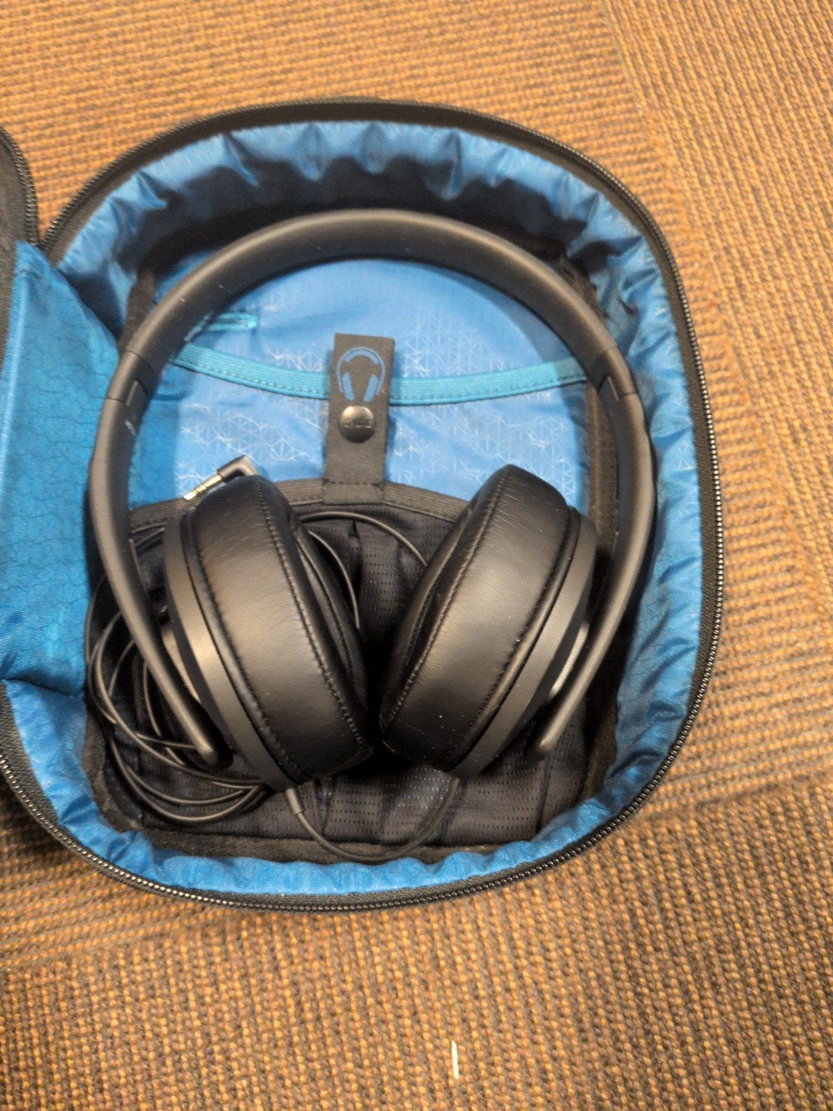 Sennheiser HD 300 Over-ear Hoofdtelefoon - Zwart, Sennheiser, Ophalen of Verzenden, Over-ear, Zwart