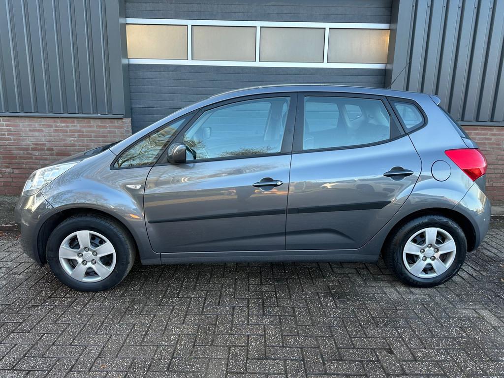 Kia Venga 1.4 CVVT Seven Navigatie / Camera / Cruisecontrol, Voorwielaandrijving, Euro 5, Stof, Gebruikt