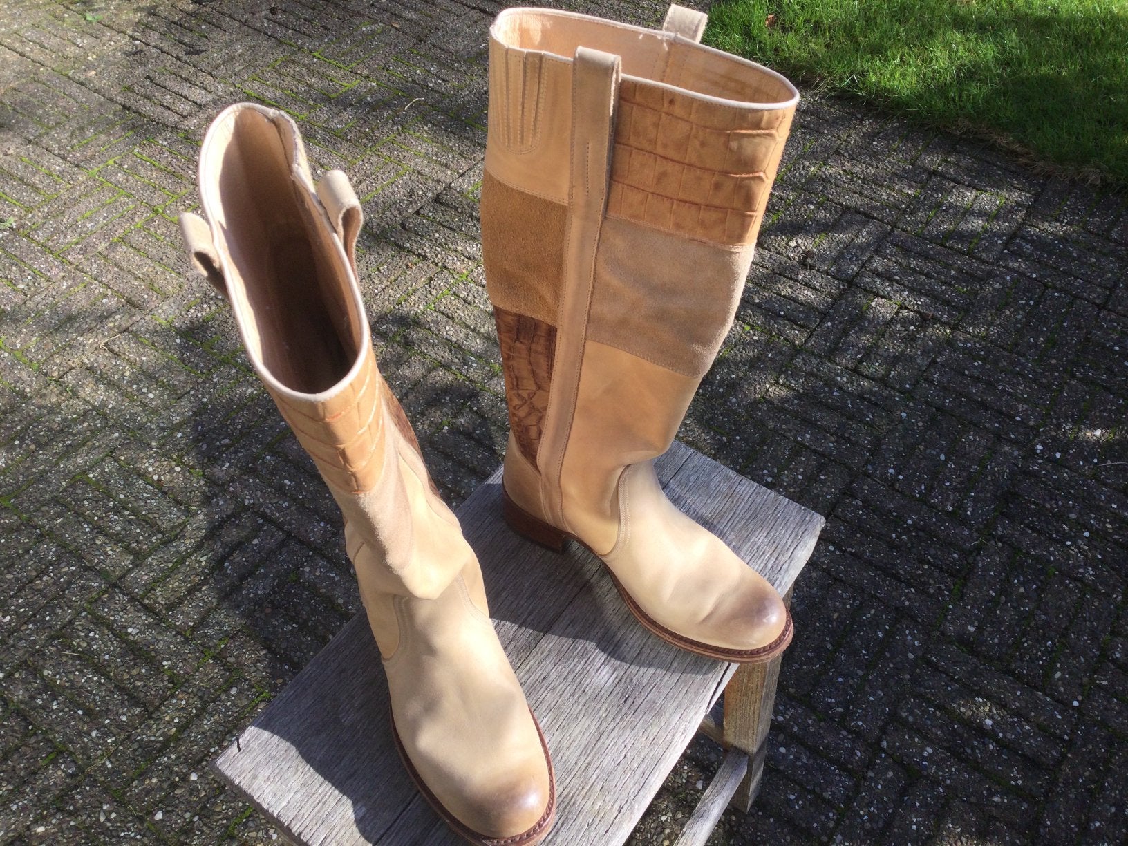 Sendra laarsen, mt 38 patchwork schacht. Boho, lichte kleur, Kleding | Dames, Ophalen of Verzenden, Zo goed als nieuw, Hoge laarzen