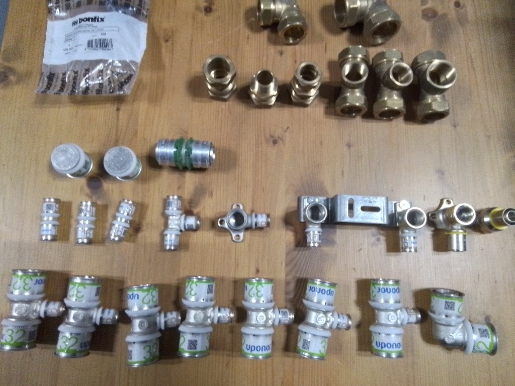 Diverse Uponor en messing fittingen, Ophalen of Verzenden, Nieuw, Chroom, Overige typen