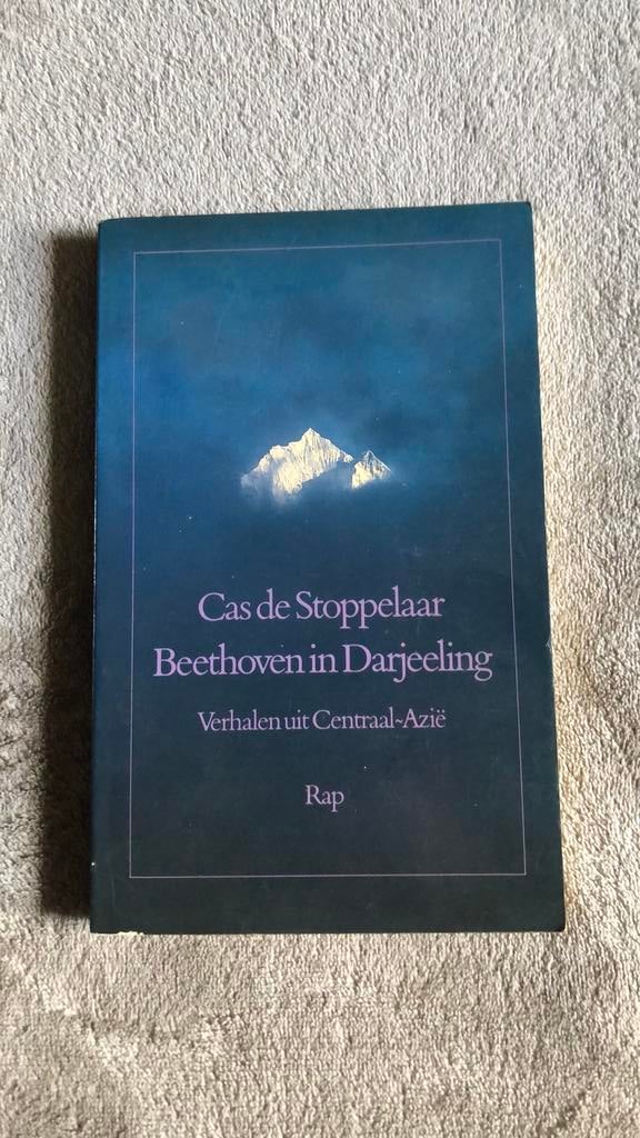 Cas de Stoppelaar - Beethoven in Darjeeling, Ophalen of Verzenden, Zo goed als nieuw