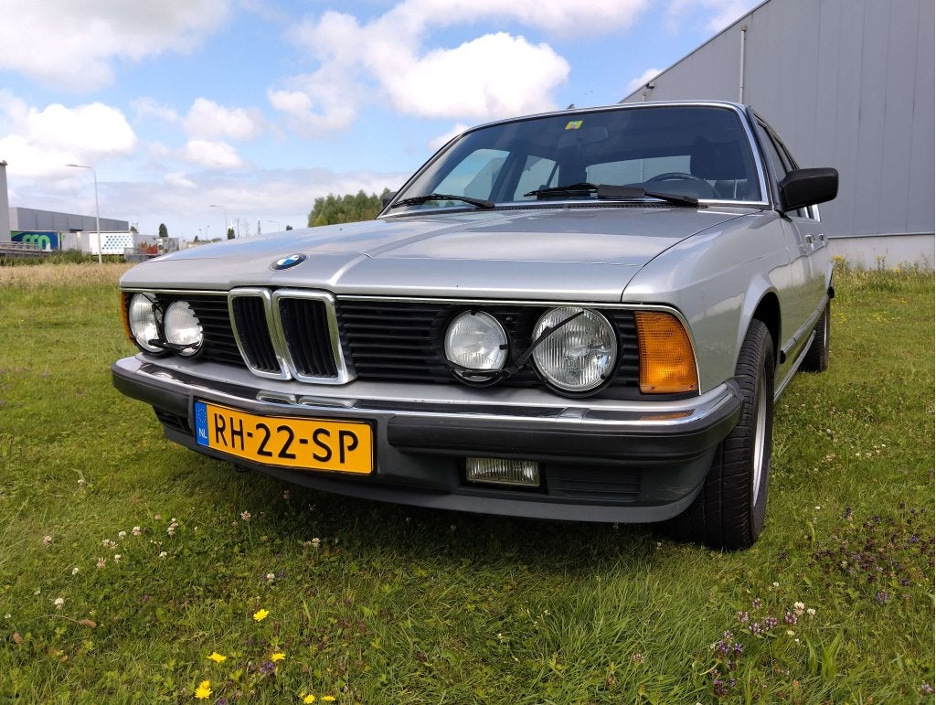 BMW 745i "83 belastingvrij 199t KM Executive Roestvrij, Auto's, Automaat, 3430 cc, Achterwielaandrijving, 252 pk