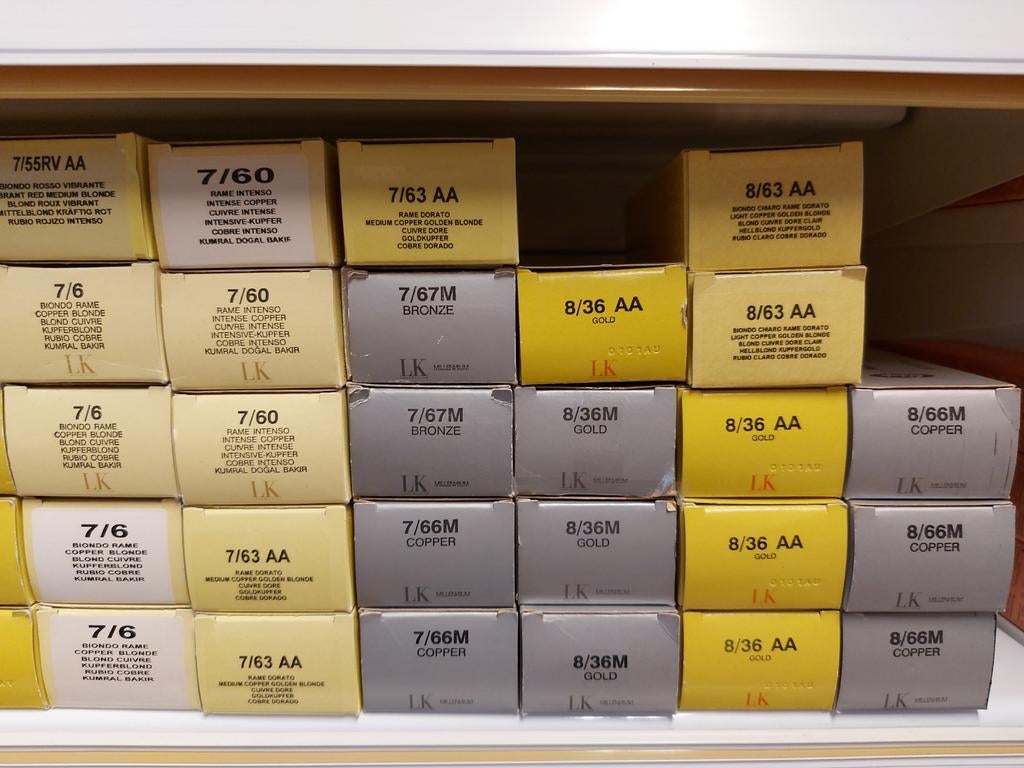 Partij Haarverf Lisap Milano 233 tubes, Ophalen of Verzenden, Nieuw, Overige typen