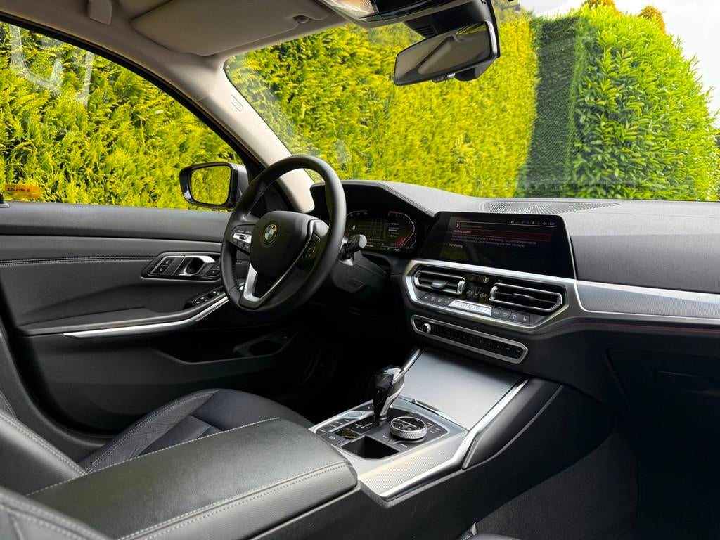 BMW 3-serie Touring 318d | High Executive | Carplay | Dealer, Auto's, Achterwielaandrijving, 4 cilinders, 150 pk, Leder
