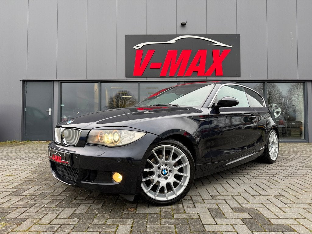 BMW 118I LCI 2.0 M-Sport Xenon Clima PDC V+A ½Leer Sportint, Auto's, 1-Serie, Parkeersensor, Achterwielaandrijving, Zwart