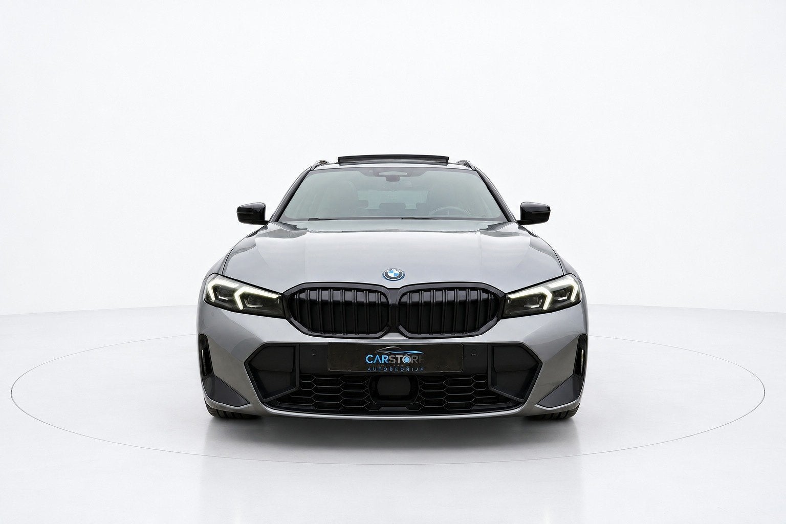 BMW 3-serie Touring 330e M SPORT PANO SFEER CAM HEAD UP, Gebruikt, 4 cilinders, Hybride Elektrisch/Benzine, 3-Serie