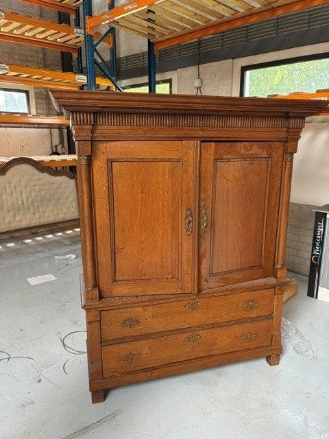 Kledingkast, Ophalen, Gebruikt, Eikenhout, 150 tot 200 cm