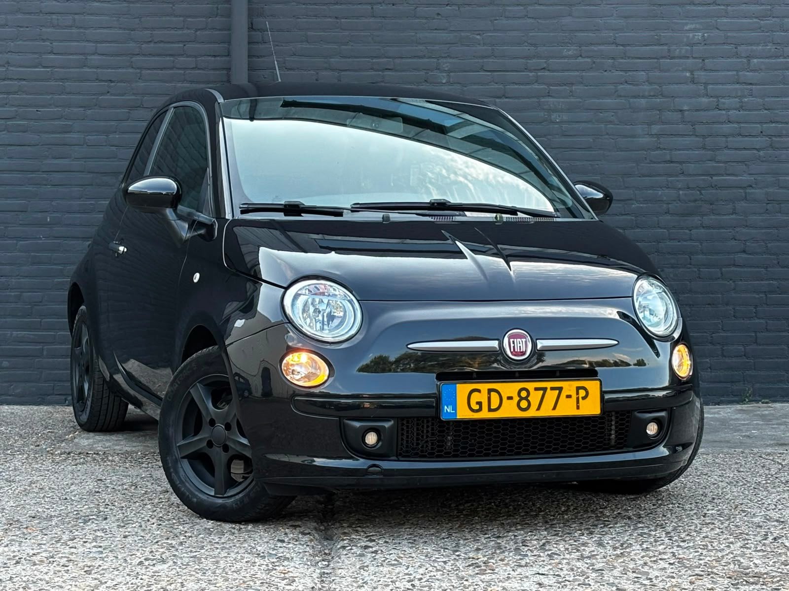 Fiat 500 0.9 TwinAir Lounge LEDER|NAVI|ELEK RAMEN|AIRCO|NWE, Auto's, Voorwielaandrijving, 86 pk, Gebruikt, Leder en Stof