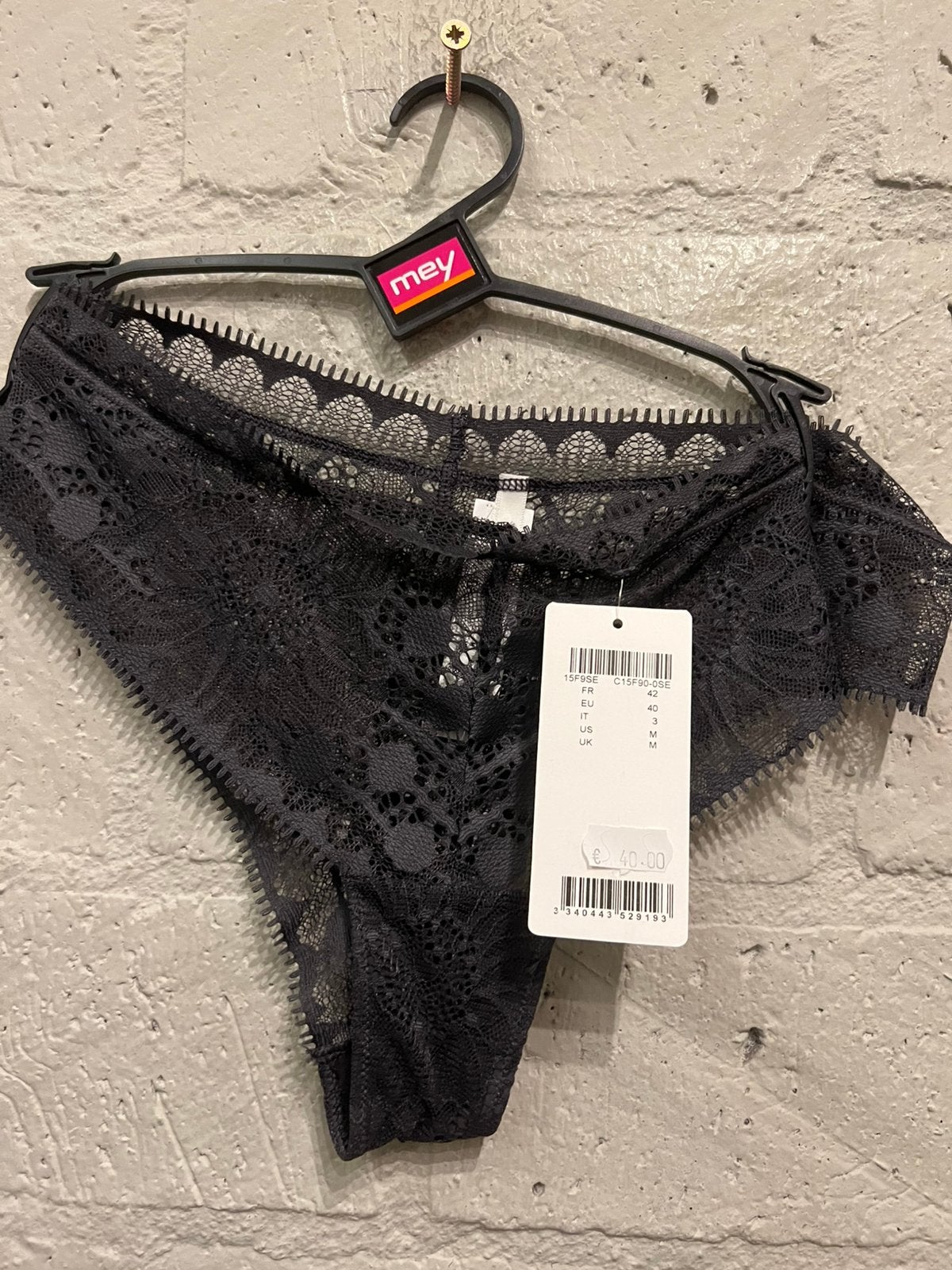 Chantelle string maat 40 NIEUW!! Nu €12.50, Ophalen of Verzenden, String