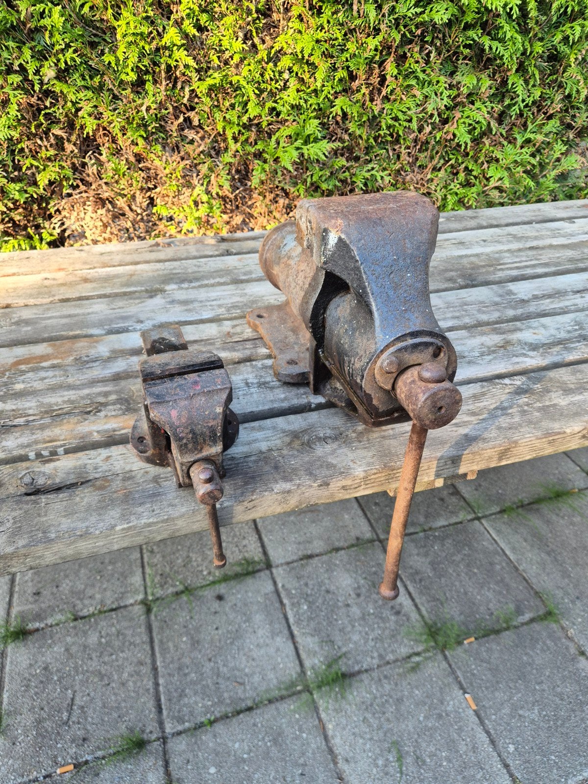 twee bankschroeven, Doe-het-zelf en Verbouw, Ophalen, Gebruikt, Bankschroef