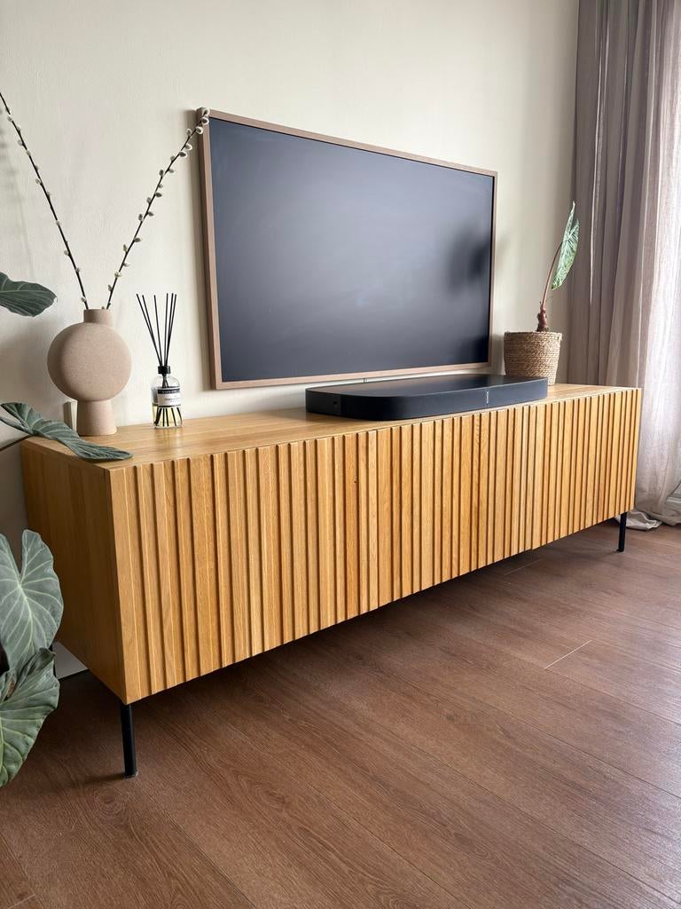 Woood Gravure tv meubel, Huis en Inrichting, Kasten | Dressoirs, Ophalen, Gebruikt, 25 tot 50 cm, 150 tot 200 cm