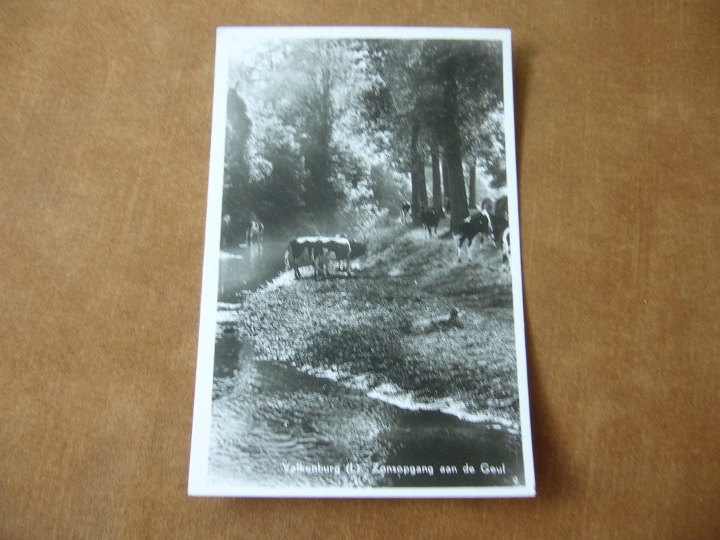 VALKENBURG L.  =  ZONSOPGANG AAN DE GEUL, Ophalen of Verzenden, 1940 tot 1960, Gelopen, Limburg